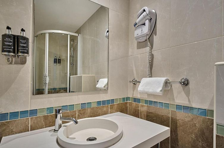 Hotel Etoile Saint Ferdinand by Happyculture