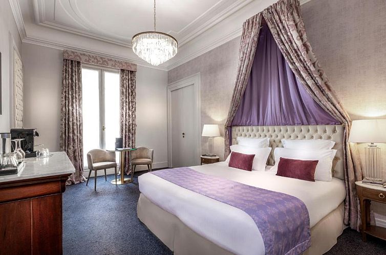 Guest house 93053152 - Apartment Paris - Hotel Claridge Paris