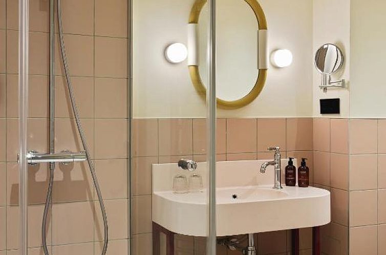 Best Western Plus Hôtel Mercedes Arc de Triomphe
