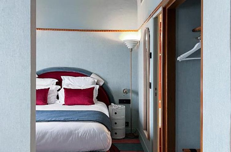 Best Western Plus Hôtel Mercedes Arc de Triomphe