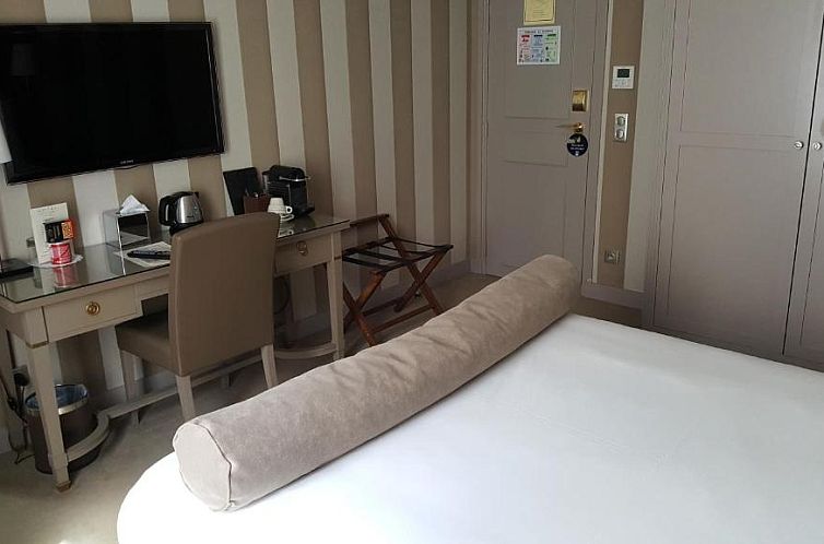 Hotel Saint Cyr Etoile