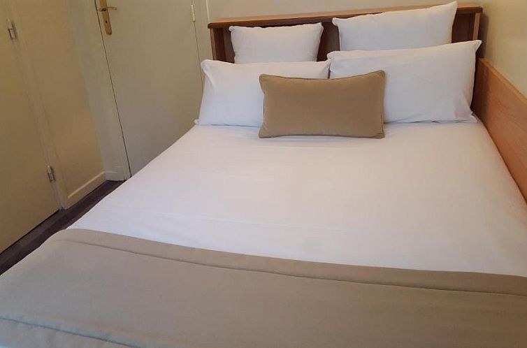 Hotel Saint Cyr Etoile