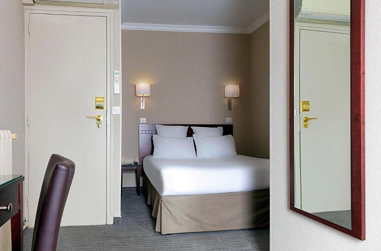 Hotel Saint Cyr Etoile