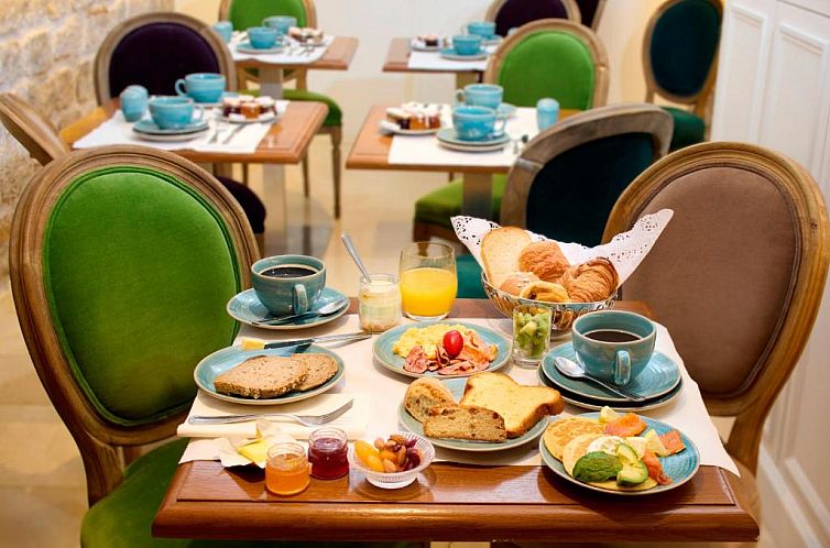 Le Relais Saint Honoré