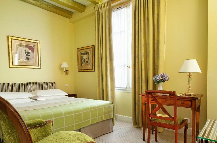 Le Relais Saint Honoré