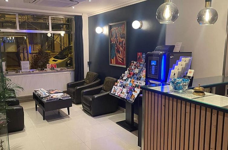 Mary's Hotel République