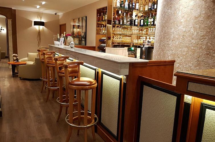 Hotel Champerret Elysees