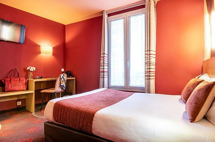 Hotel Ariane Montparnasse by Patrick Hayat