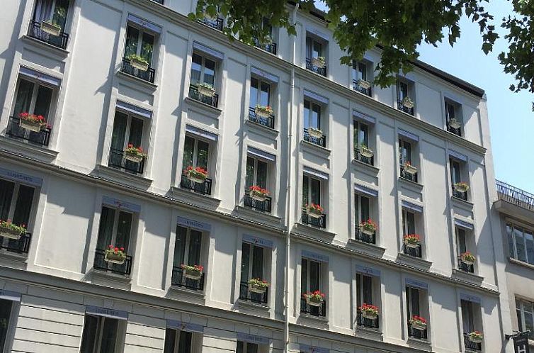 Hôtel Lumières Montmartre Paris
