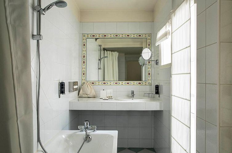 Hôtel de la Place du Louvre - Esprit de France