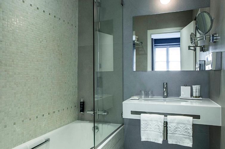 Hôtel de la Place du Louvre - Esprit de France