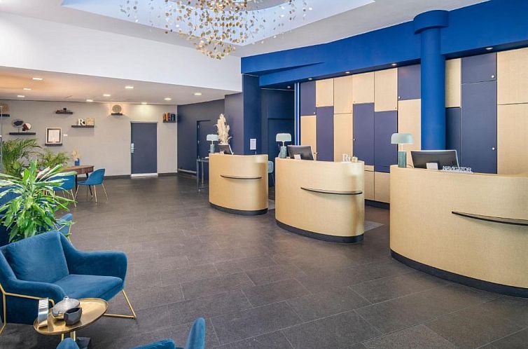 Renaissance Paris Arc de Triomphe Hotel