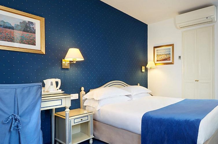 Austin's Saint Lazare Hotel