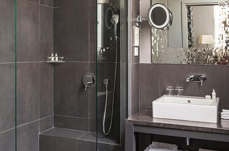 Newhotel Roblin
