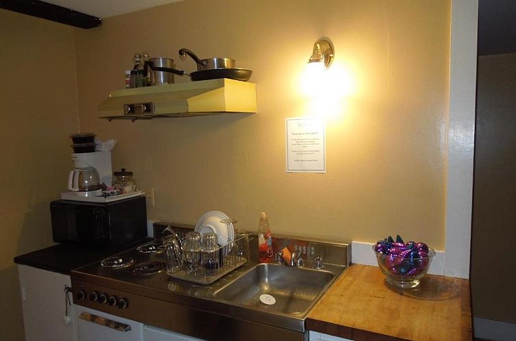 Wildcat Inn and Tavern