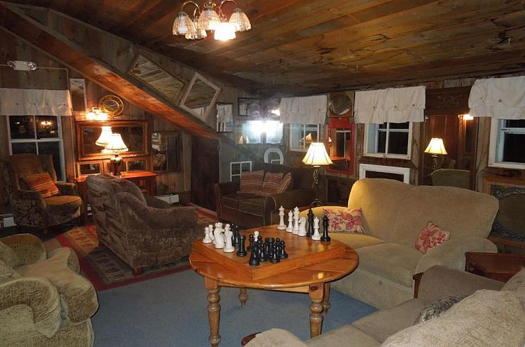 Wildcat Inn and Tavern
