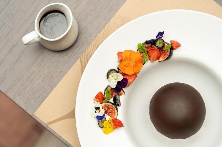 Evergreen Laurel Hotel