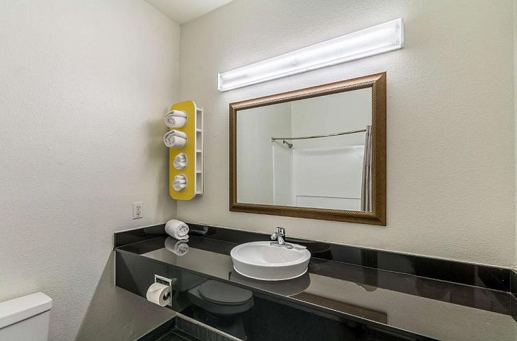 Motel 6-North Richland Hills, TX - NE Fort Worth