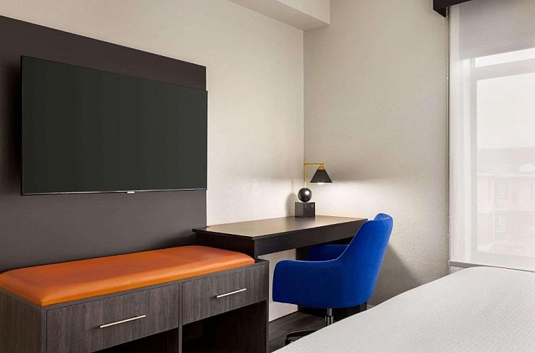 La Quinta by Wyndham Mt. Laurel - Philadelphia