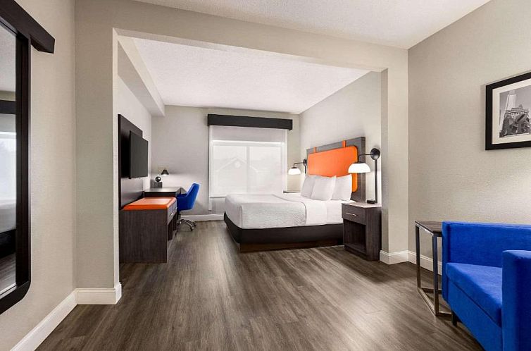 La Quinta by Wyndham Mt. Laurel - Philadelphia