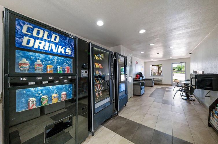 Motel 6-Dallas, TX - Farmers Branch