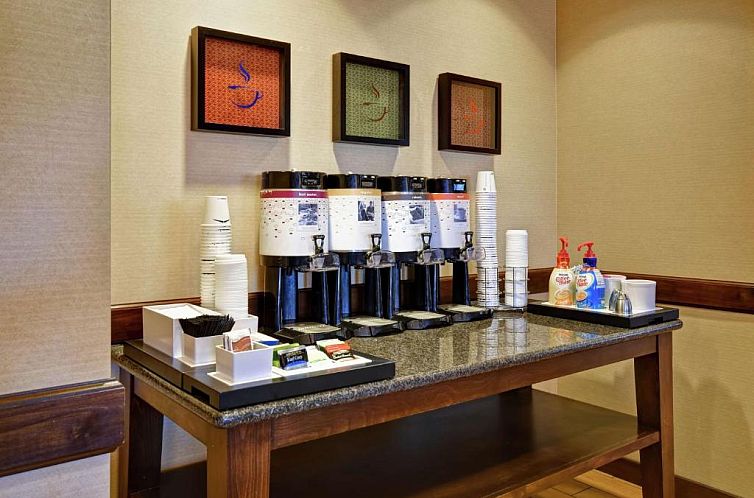 Hampton Inn & Suites Folsom