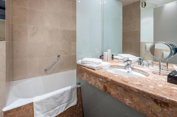 Hôtel Paris Neuilly