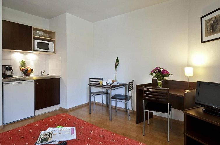 Aparthotel Adagio Access Paris Vanves - Porte de Châtillon