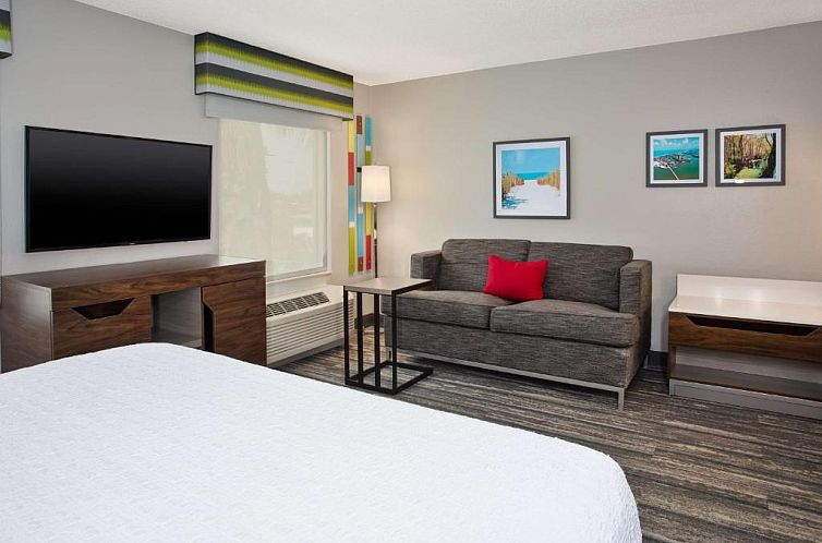 Hampton Inn & Suites Cape Coral / Fort Myers