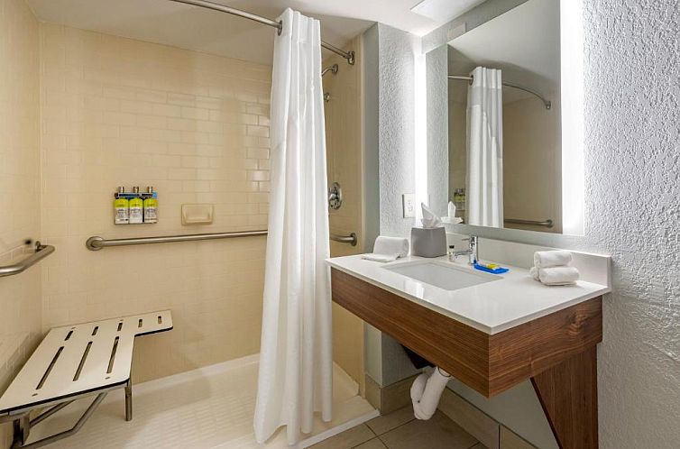 Holiday Inn Express Cape Coral-Fort Myers Area, an IHG Hotel