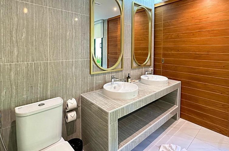 The Kiri Villas Resort