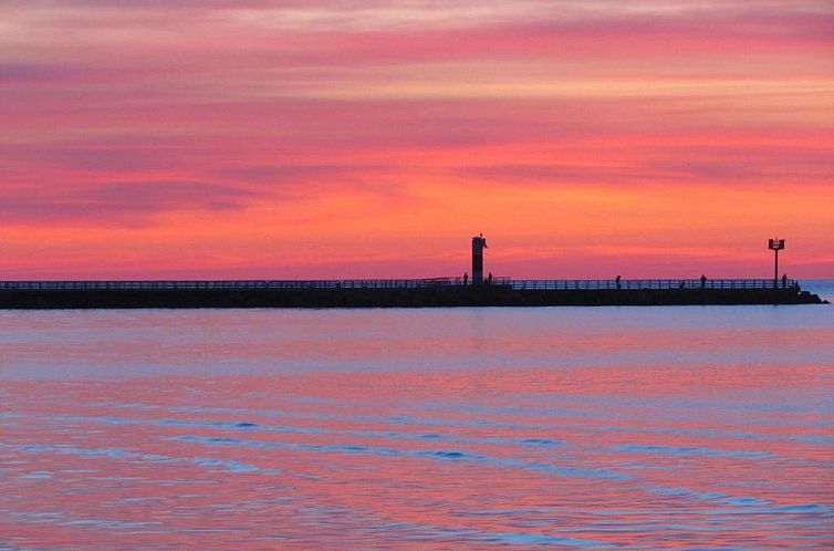 Lighthouse Inn - Two Rivers