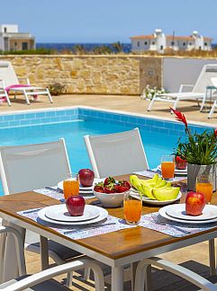 Vakantiewoning Astrofegia Beachfront Villa, Pomos, Paphos, Cyprus