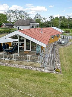 Holiday property Vakantiehuis "Haley" - 150m from the sea, Millinge, Southern Denmark, Denmark