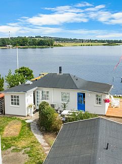 Logement de vacances Vakantiehuis "Tameka" - 10m to the fjord, Munkebo, Sud du Danemark, Danemark