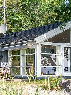 Ferienhaus Vakantiehuis "Sasser" - 10m from the sea, Oure, Southern Danmark, Dänemark