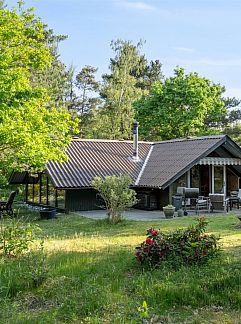 Holiday property Vakantiehuis "Anett" - 375m from the sea, Fårevejle, Seeland, Denmark