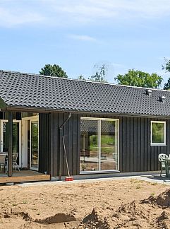 Ferienhaus Vakantiehuis "Emeli" - 100m from the sea, Fårevejle, Seeland, Dänemark