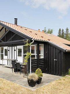 Vakantiewoning Vakantiehuis "Toa" - 600m from the sea, Væggerløse, Seeland, Denemarken