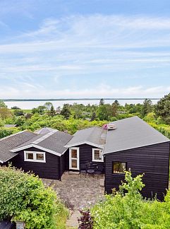 Ferienhaus Vakantiehuis "Salka" - 200m to the fjord, Frederiksværk, Seeland, Dänemark