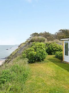 Holiday property Vakantiehuis "Bosilka" - 75m from the sea, Hundested, Seeland, Denmark