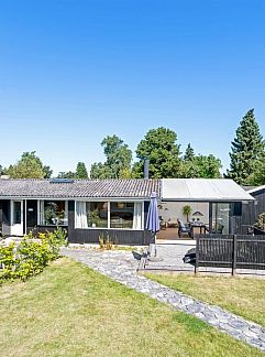 Logement de vacances Vakantiehuis "Bjerne" - 200m from the sea, Rødvig Stevns, Seeland, Danemark