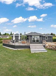 Vakantiewoning Vakantiehuis "Milena" - 1.5km from the sea, Bogø by, Seeland, Denemarken
