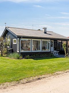 Holiday property Vakantiehuis "Ullakarin" - 350m from the sea, Juelsminde, Central Jutland, Denmark