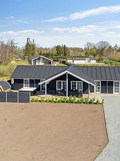 Vakantiewoning Vakantiehuis "Hælf" - 600m from the sea, Grenaa, Midden Jutland, Denemarken