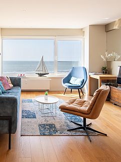 Apartment Crystal Sea View Appartement, Oostende, West Flanders, Belgium