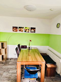 Apartment Hotel Gasthof Schützen, Laupheim, Baden-Württemberg, Germany