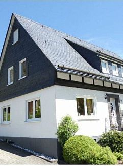 Appartement Hotel & Gasthof Hubertushöhe, Schmallenberg, Sauerland, Deutschland