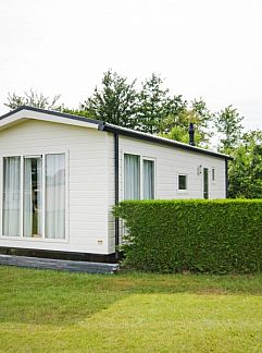 Chalet Huisje Bloesem (met buitenspa/jacuzzi), Formerum, Terschelling, 