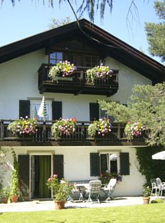 Apartment Appartement Apartment mit Königscard für 4 Personen, Unterammergau, Bavaria, Germany